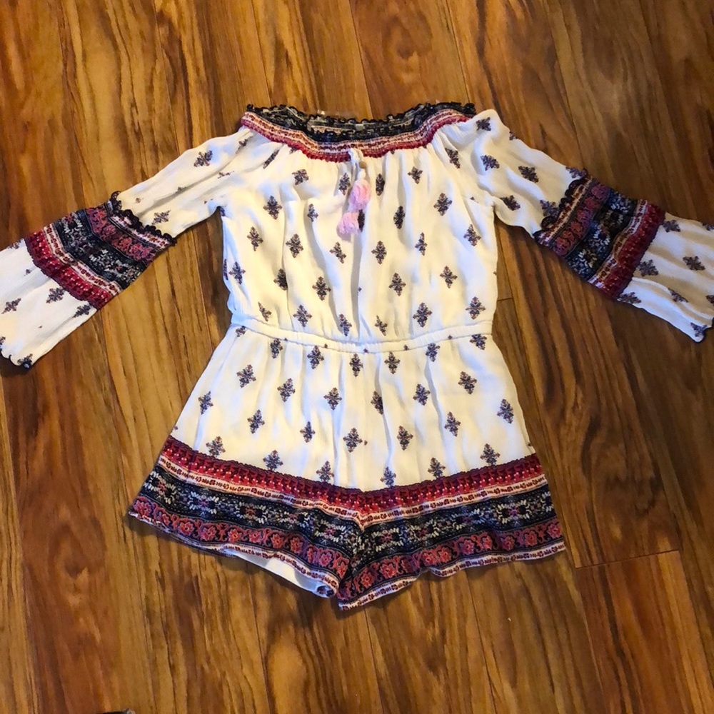 Girls romper, barely worn, non smoking home, Super comfortable fancy or casual